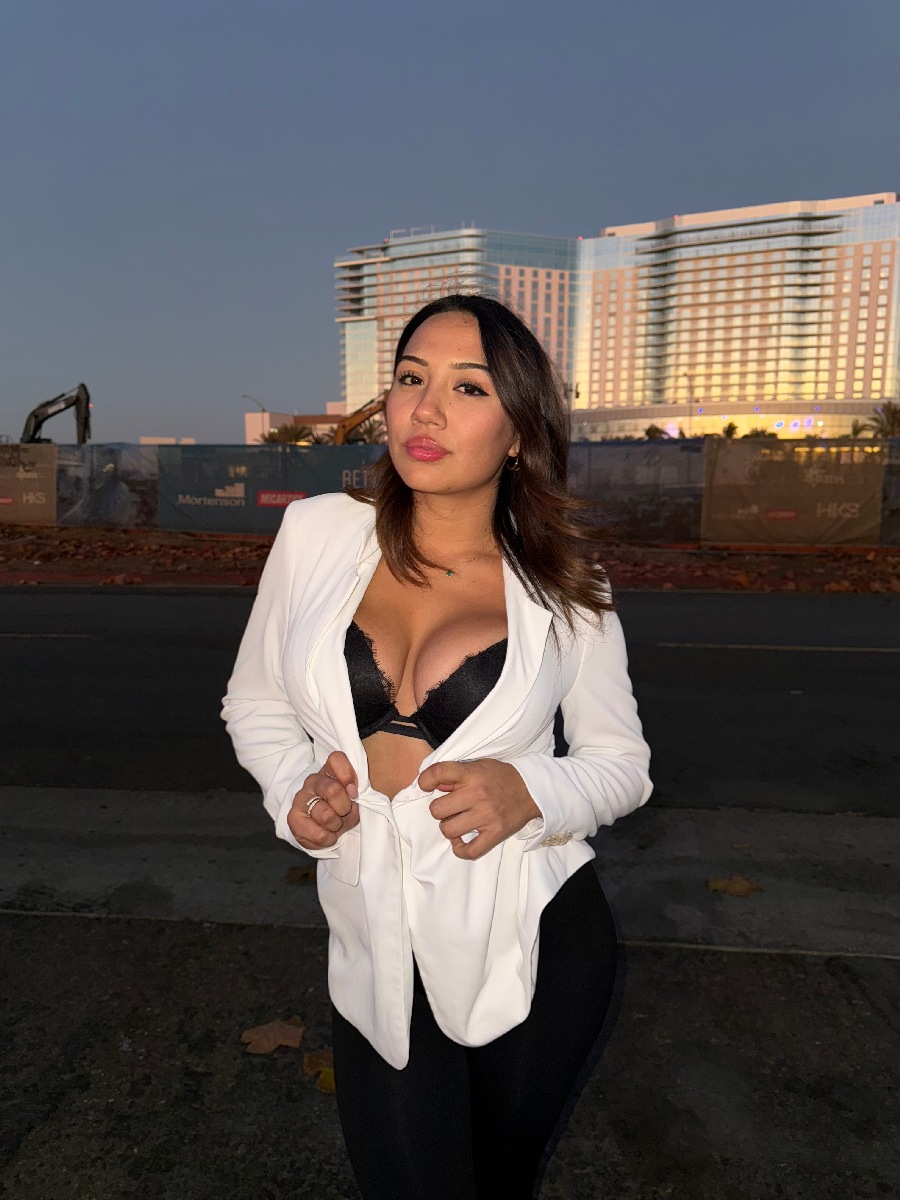 Take a pause and enjoy Ali Cruz — streaming from Sukkur