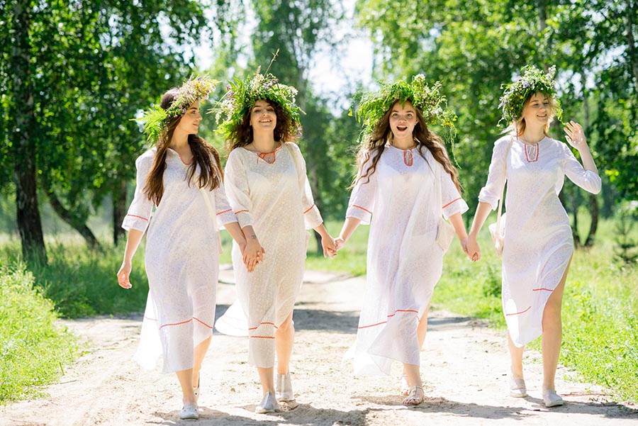 A cozy shot with Slavic girls — straight from Sukkur