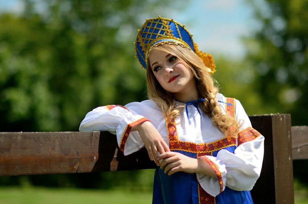 Photo Slavic girls in Sukkur