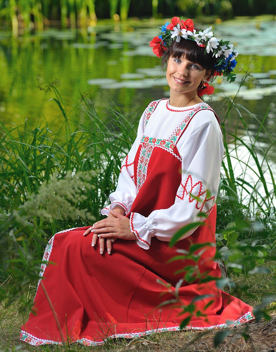Beautiful girl Girls in Slavic costumes in Sukkur
